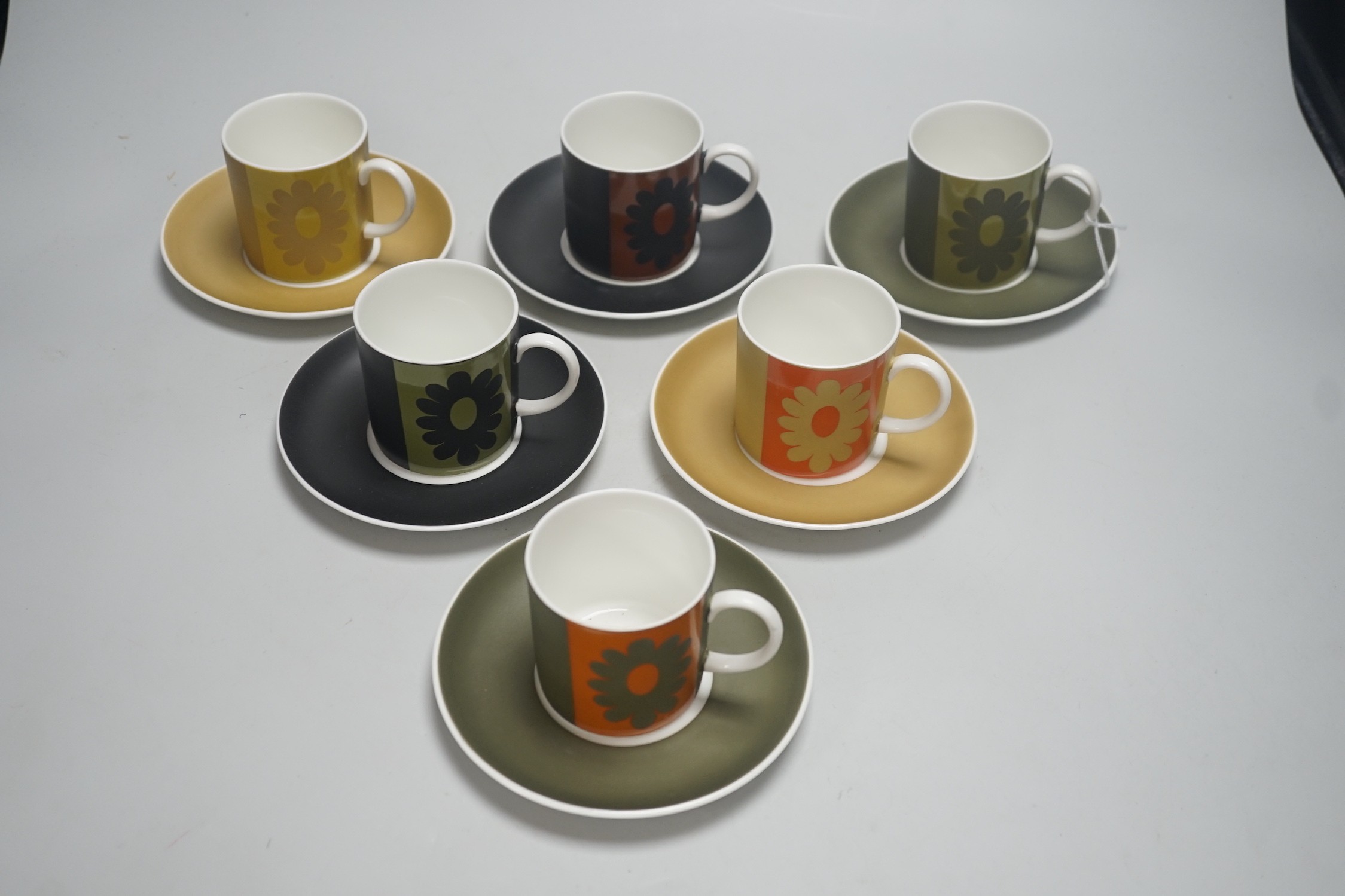A Susie Cooper ‘Carnaby Daisy’ pattern part teaset